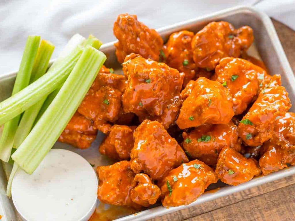 Boneless Wings Snack (6 wings, 1 sauce)