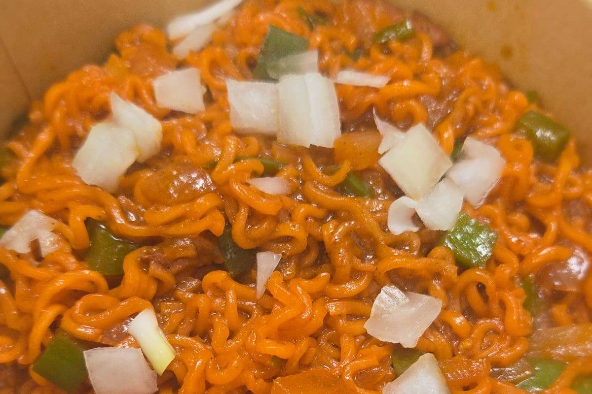 Tandoori Chicken Maggie