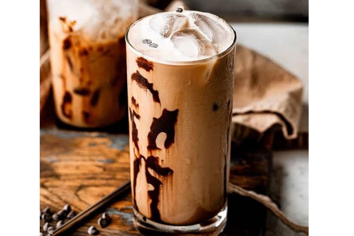 Iced Mocha (20 oz)