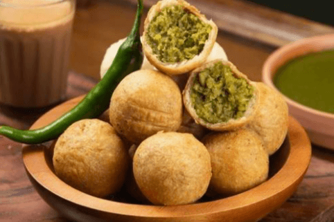 Lilva Kachori Plate (4 pcs and Sweet Chutney)