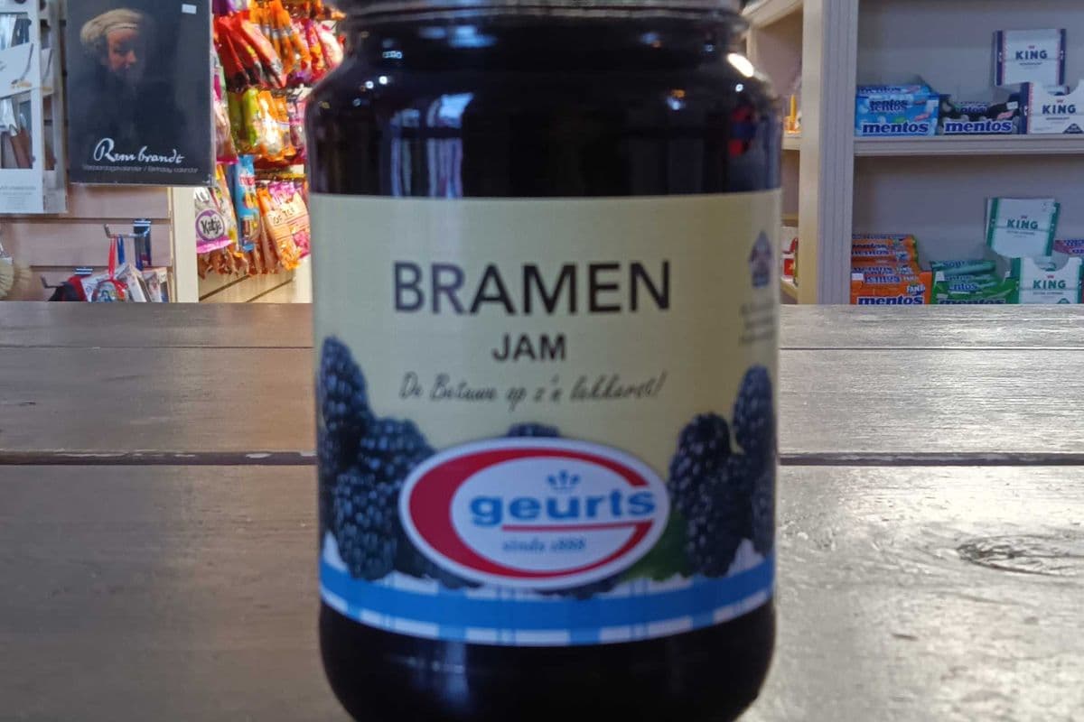 Guests Blackberry Jam (450g)
