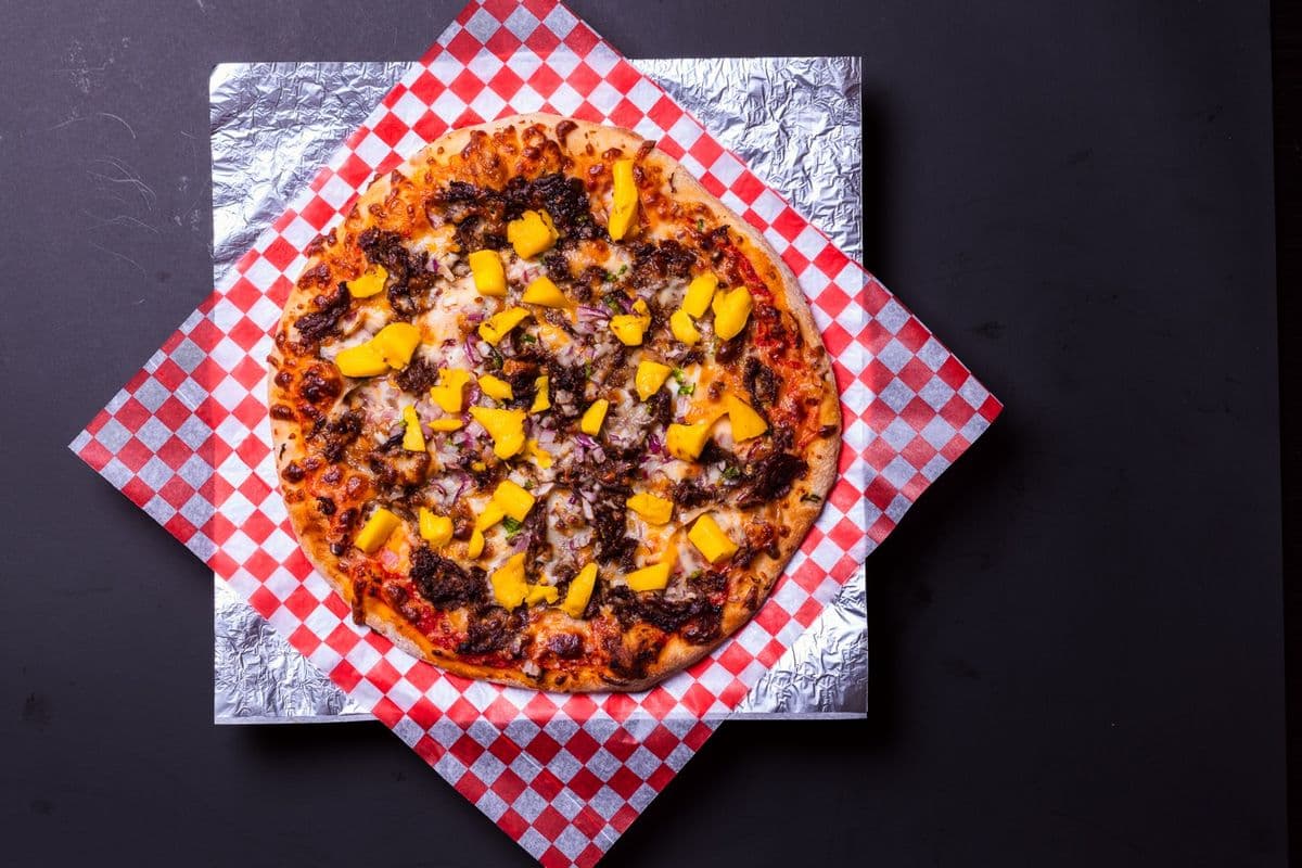 Beef Mango Pizza