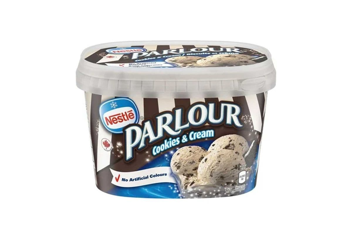 Nestle Parlour Cookie & Creme 1.5lt