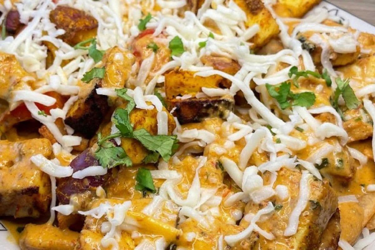 Shahi Paneer Poutine