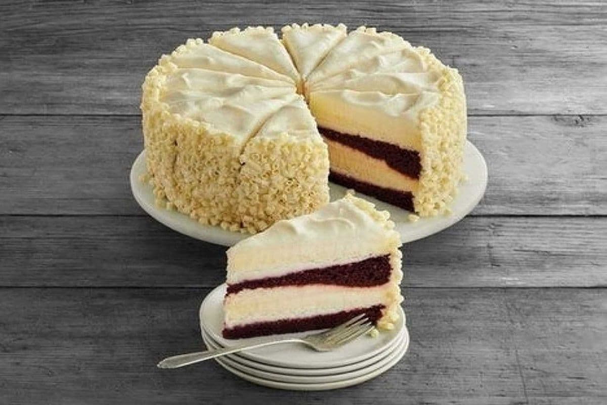 Red Velvet Cheesecake