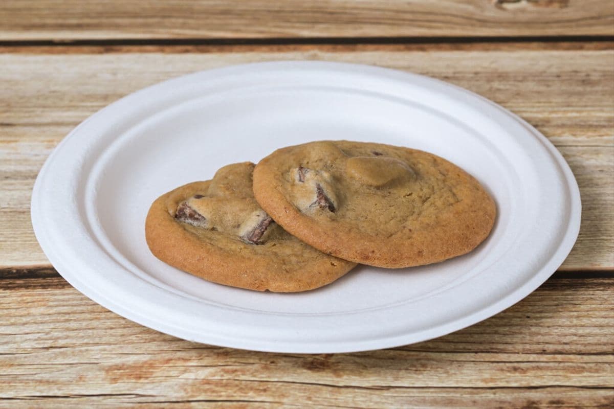 Chocolate Chunk Cookies (2 pcs)