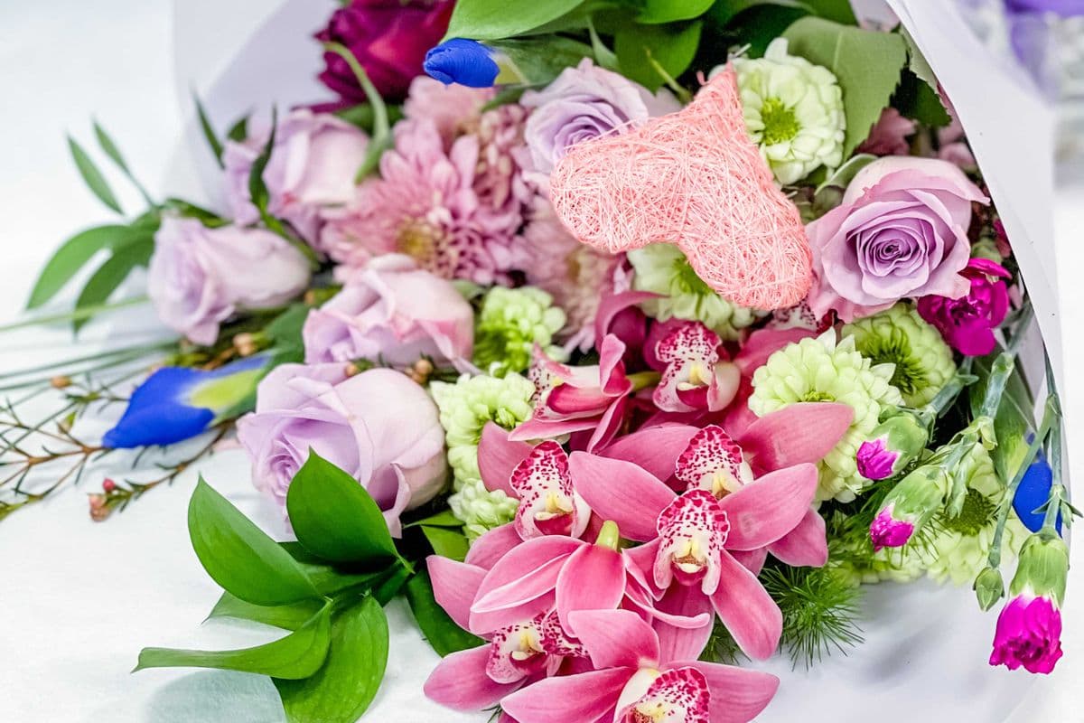 Garden Mix - Designer choice - Hand tied bouquet - Significant size
