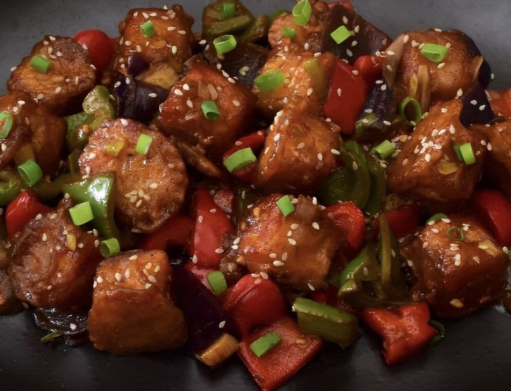 CHILLI PANEER (GRAVY)