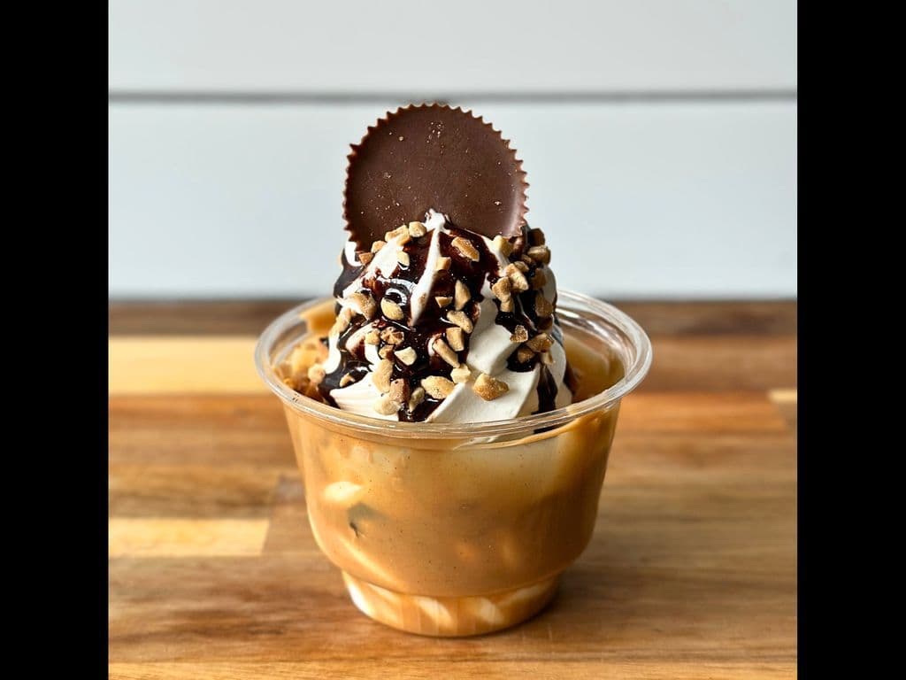 Reese's PB & Chocolate Sundae