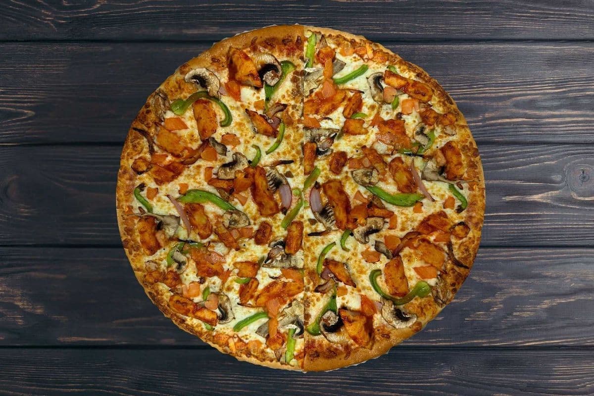 Tandoori Chicken Pizza (Halal)