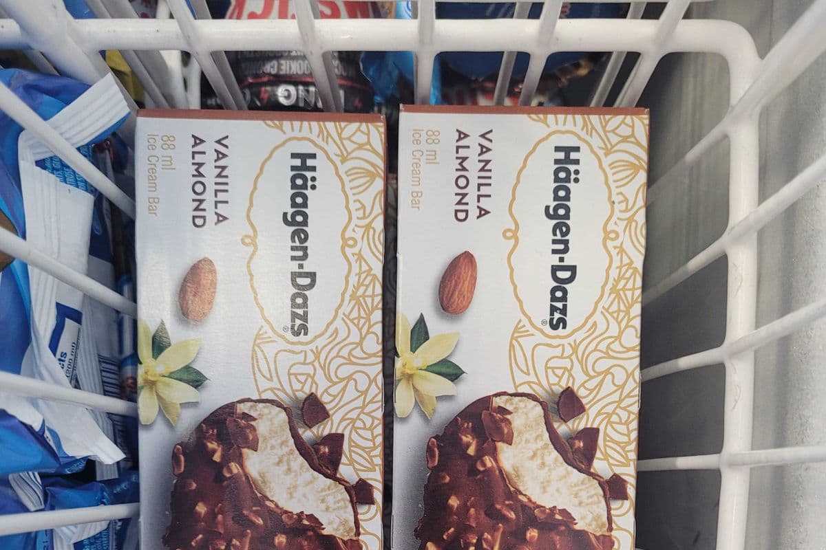 Hรคagen-Dazs vanilla almond 88 ml