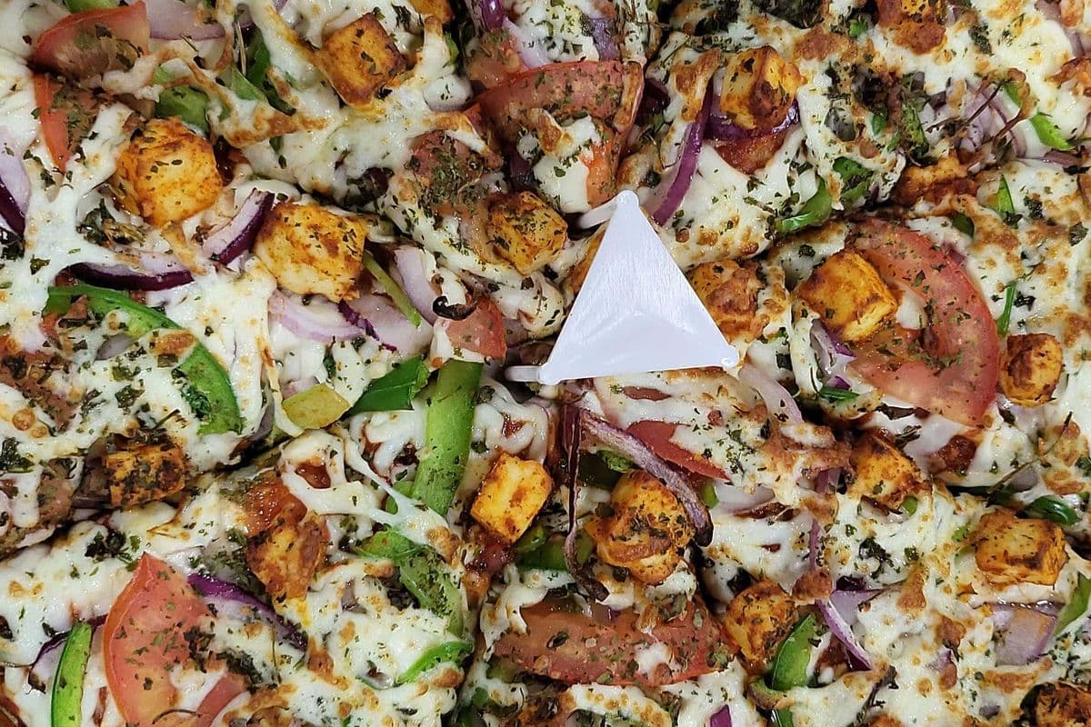 12" Tandoori Paneer Tikka Pizza