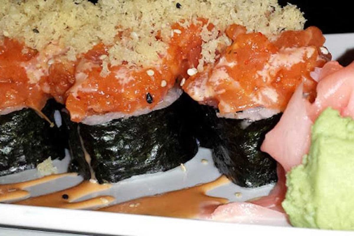 Four Seasons Roll (8 pcs)