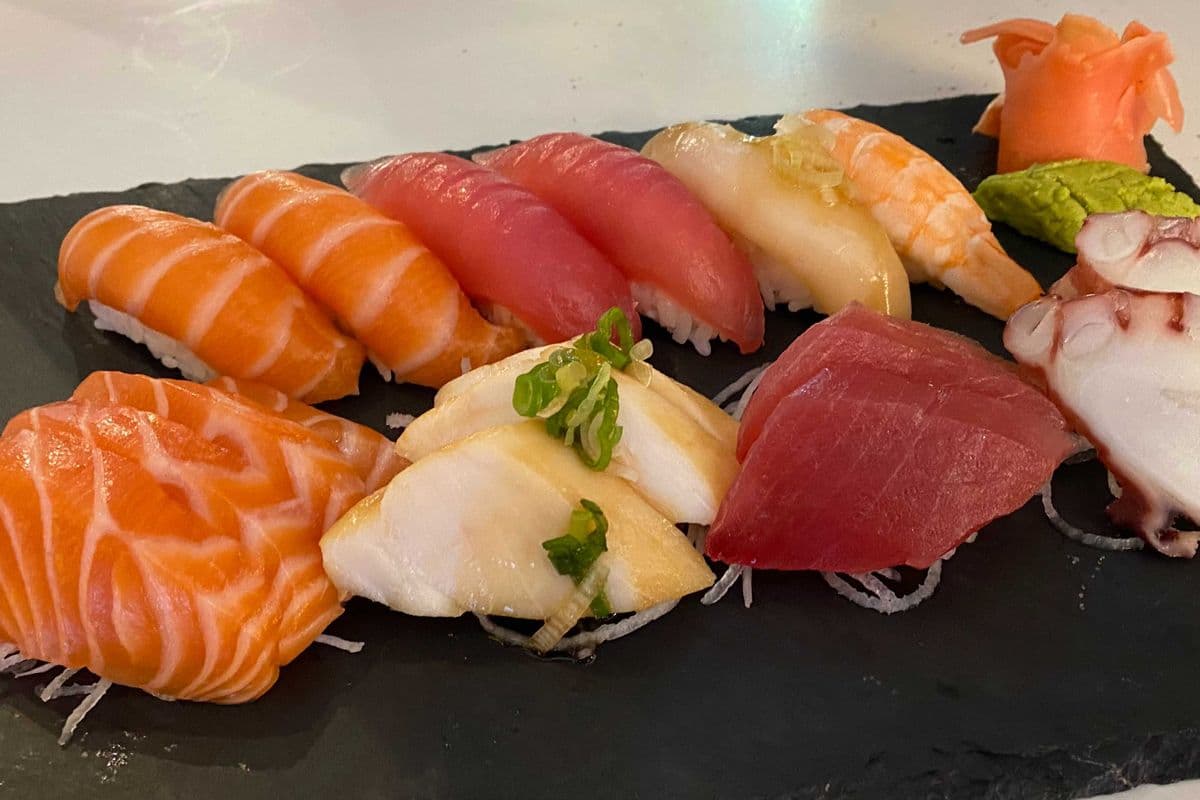 Sushi & Sashimi Combo