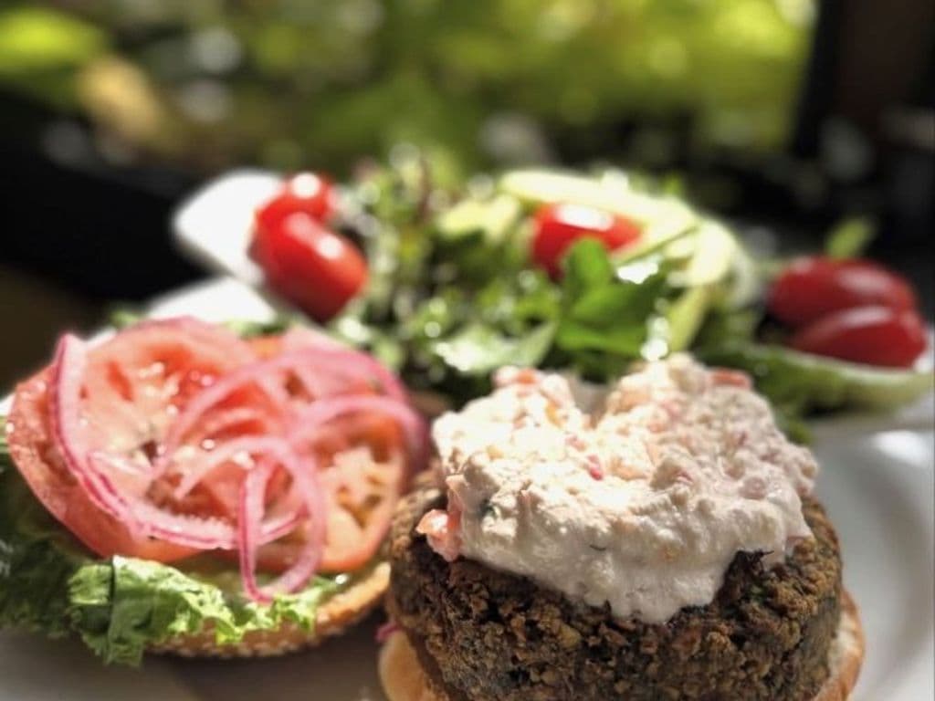 Falafel Burger