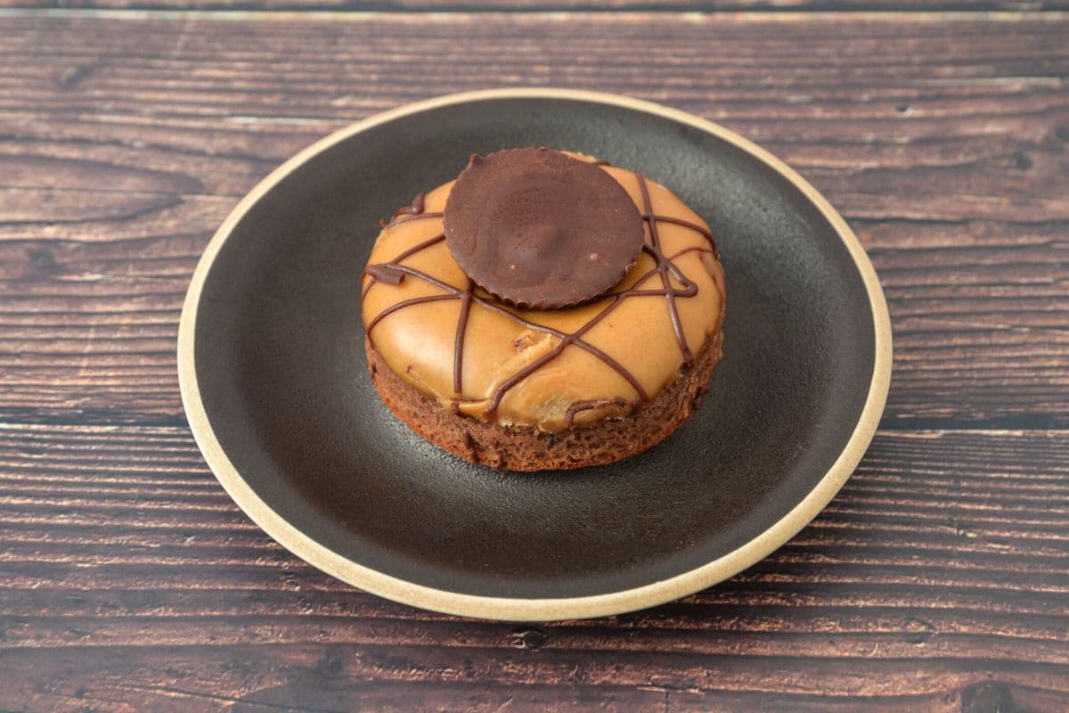 Peanut Butter Cup Pronut