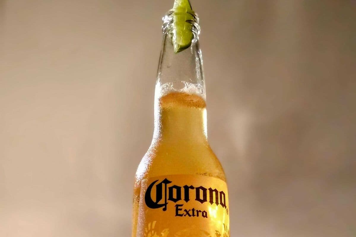 Corona Extra (1 x 330ml Bottles)