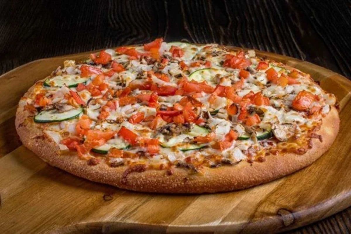 14" Zucchini-Licous Pizza