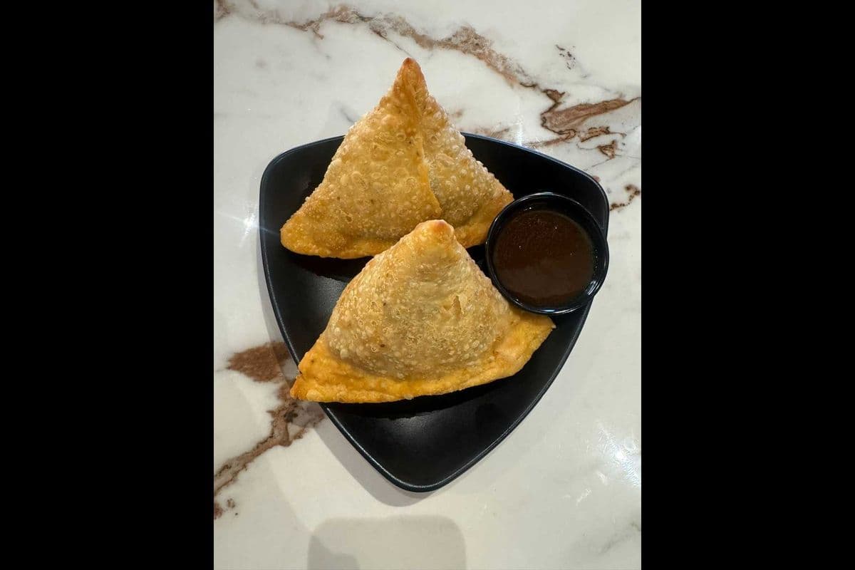 Samosa (Vegan)