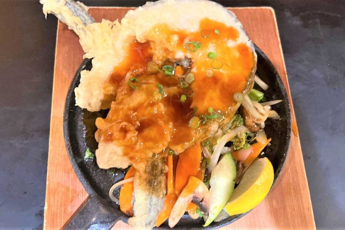 Salmon collar