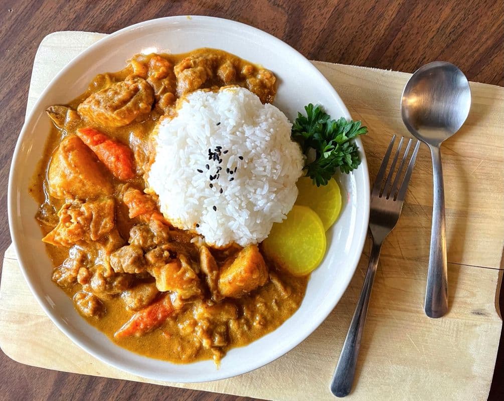 Curry Chicken on Rice