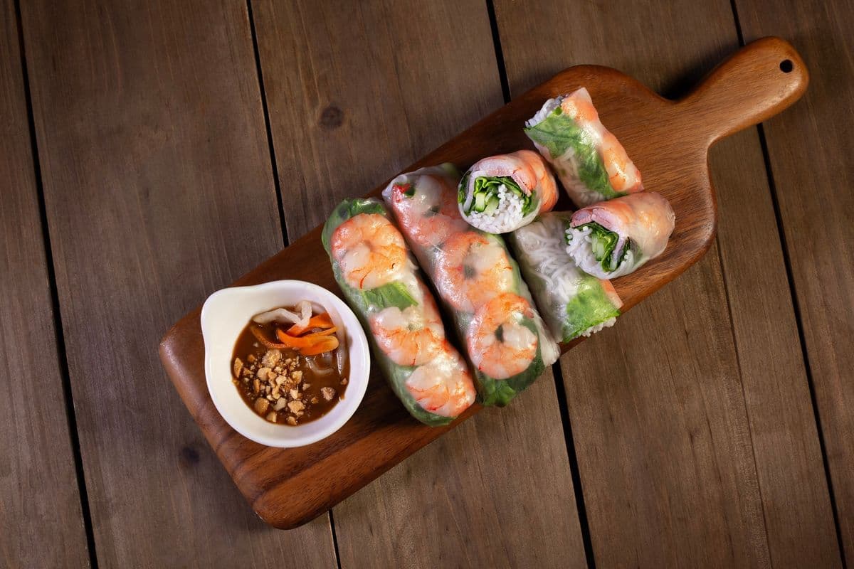 Fresh Saigon Rolls with Prawn and Pork - Goi Cuon Tom Thit