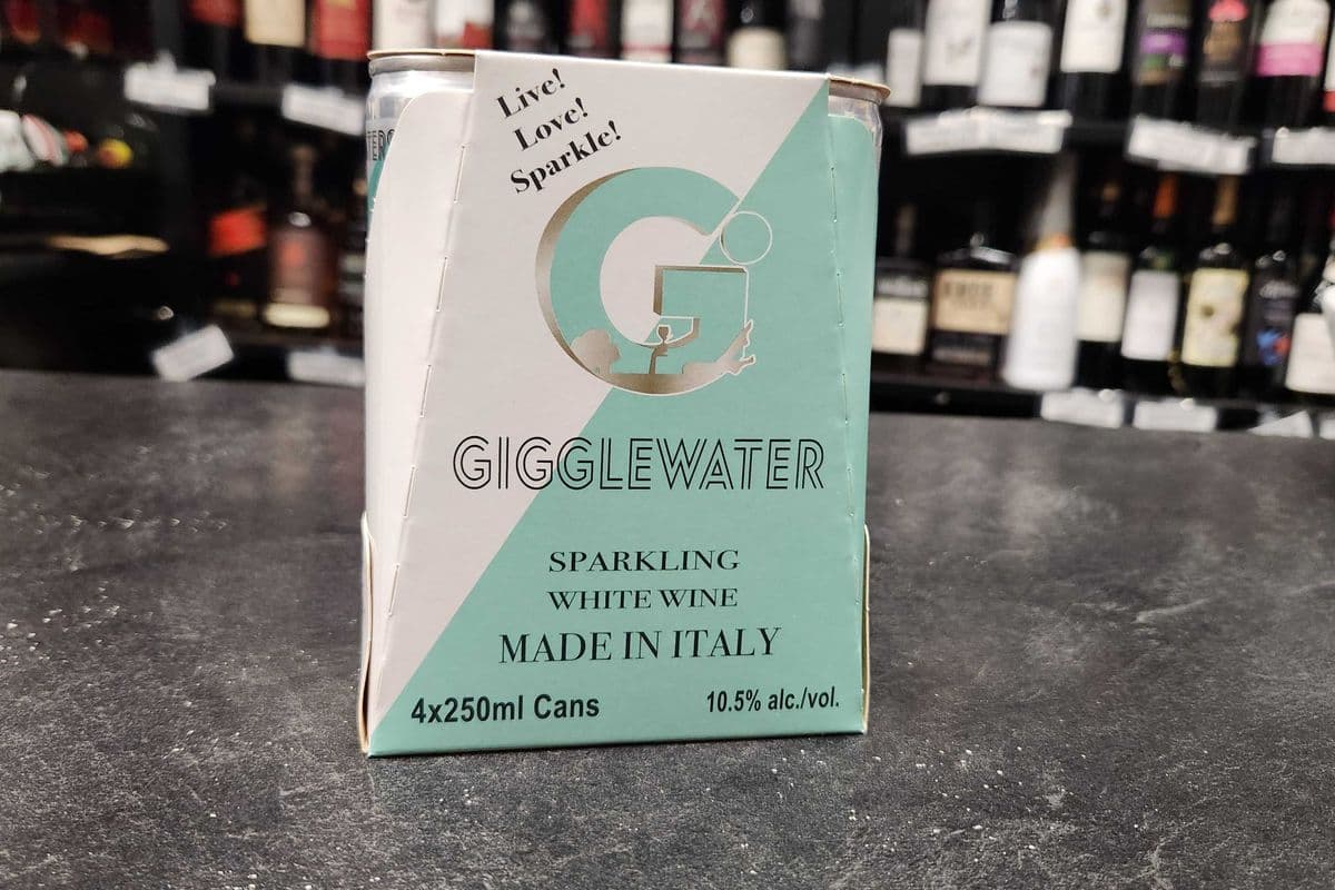 GIGGLEWATER SPARKLING CAN (1 x 250x4)