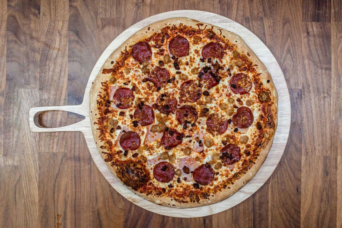 Meats Lovers Pizza (14" Large)
