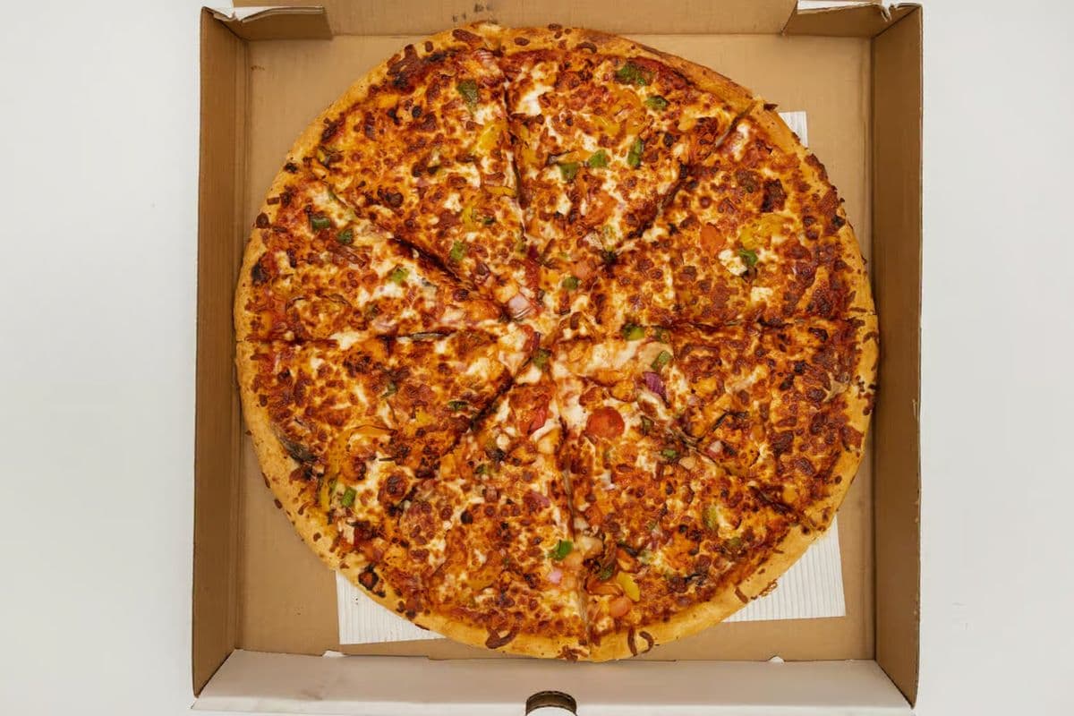 12" Medium Zesty BBQ Chicken Pizza