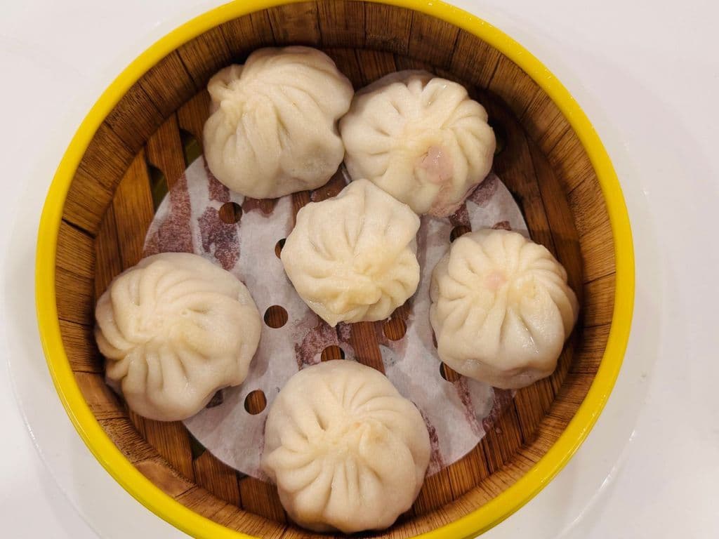 Steamed Pork Buns (6pcs) 南翔小籠包