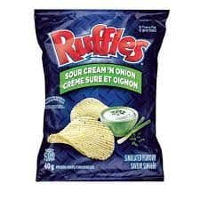 Ruffles Sour Cream Chips (200 g)