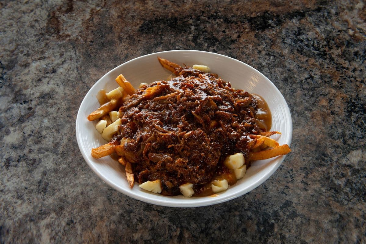 Poutine Porc Éffiloché / Pulled Pork Poutine