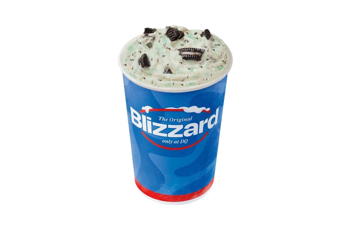 LIMITED TIME! Mint Crunchin' Cookie Blizzard
