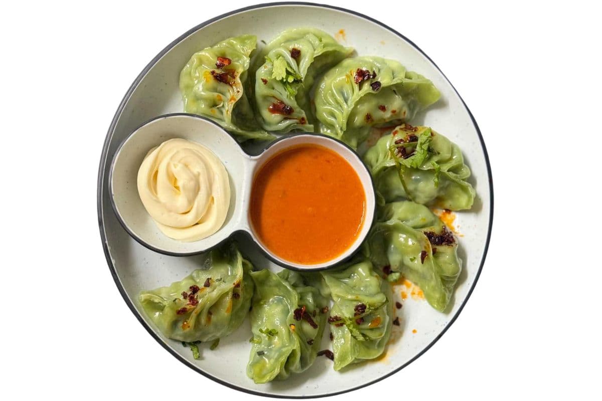 Steamed Hare Bhare (Green) Momos (8 Pcs)