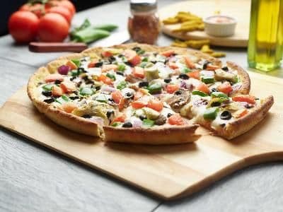 10" Small Bombay Garlic Veggie Pizza Twist