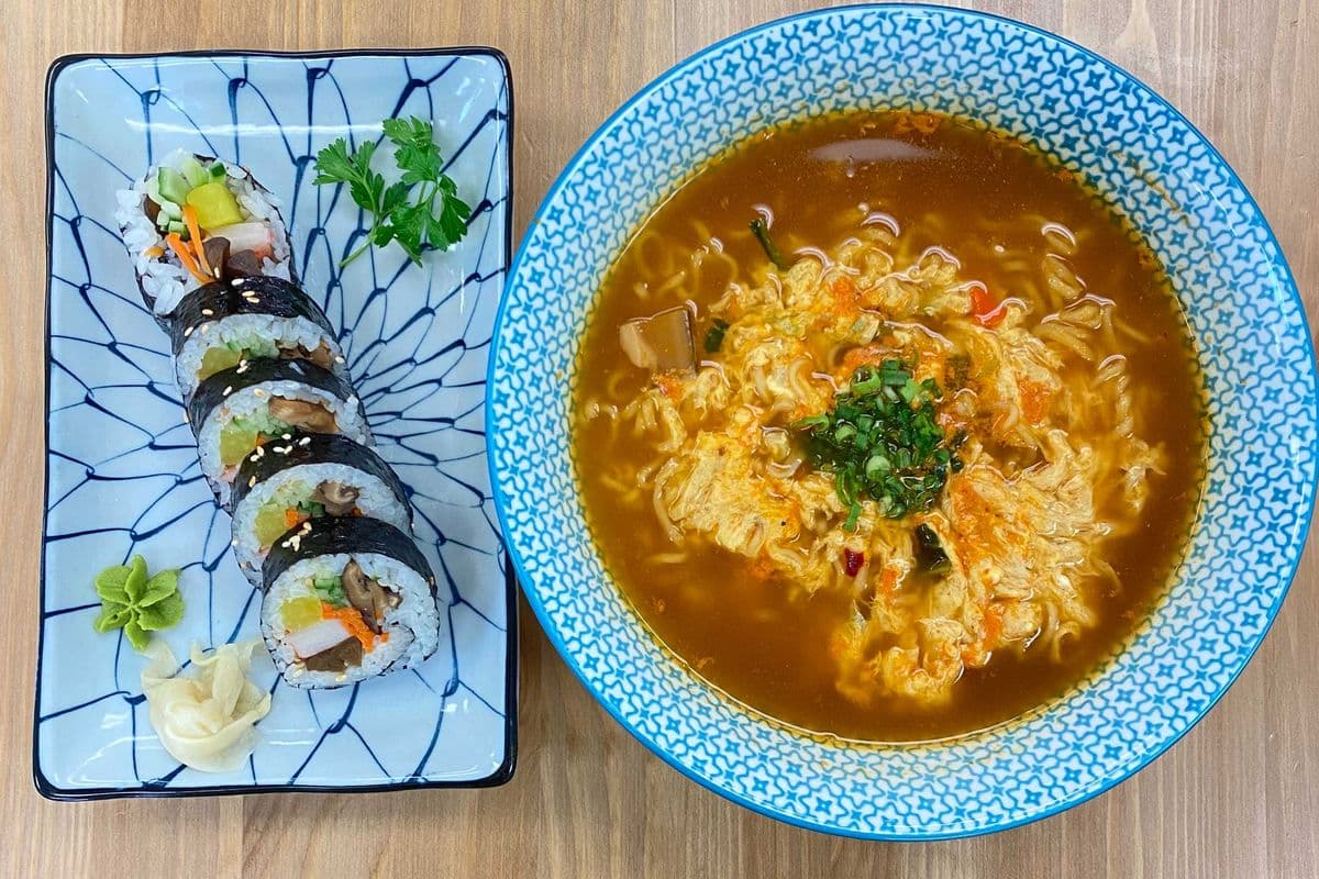 Kimbap and Ramen Combo