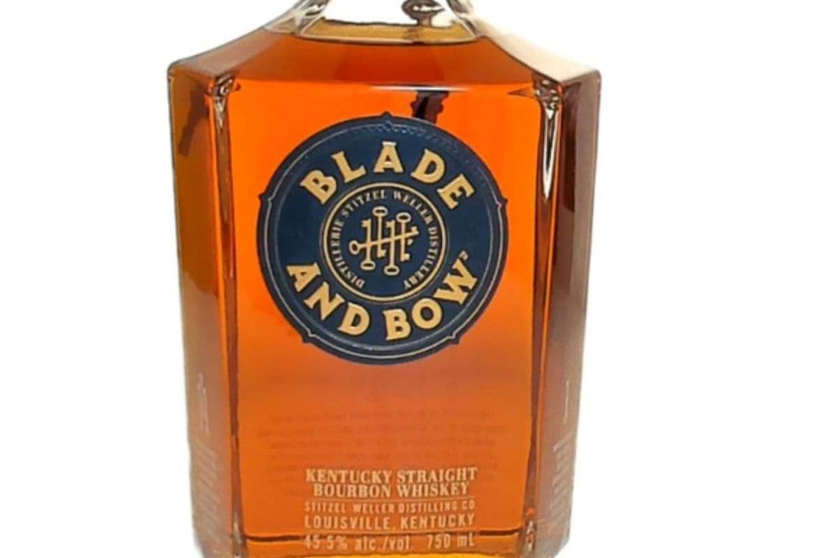 BLADE AND BOW (1 x 750ML)