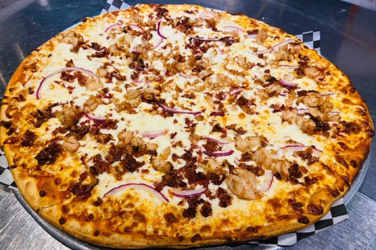 15" Buffalo Chicken