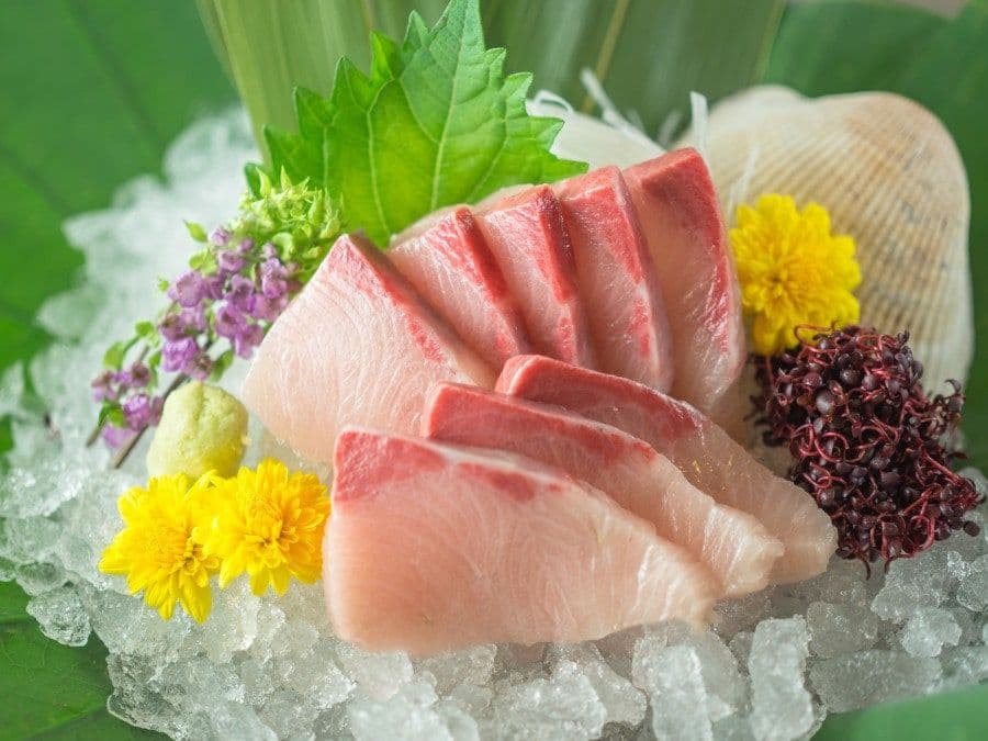 L5. Yellowtail Sashimi (3 pcs) - 油甘鱼