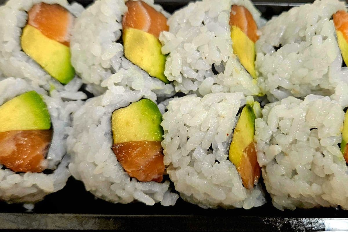 Avocado Salmon Roll