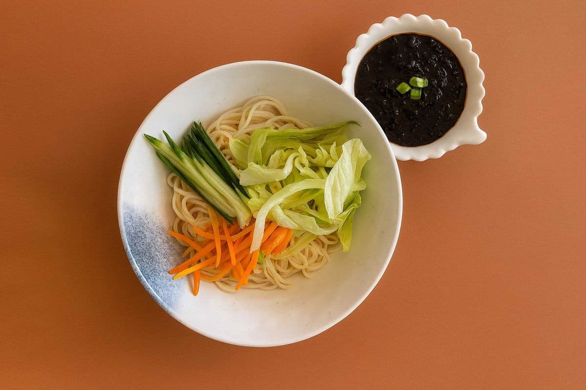 B1. Beijing Noodles 老北京炸酱面