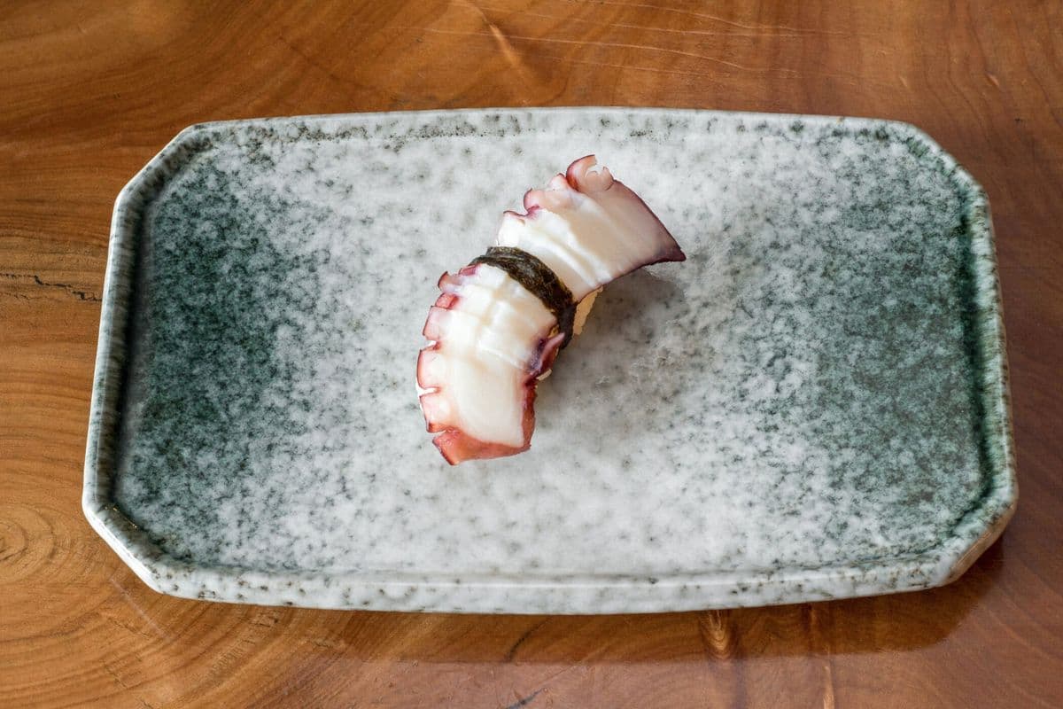 Tako Sushi (2 pcs)