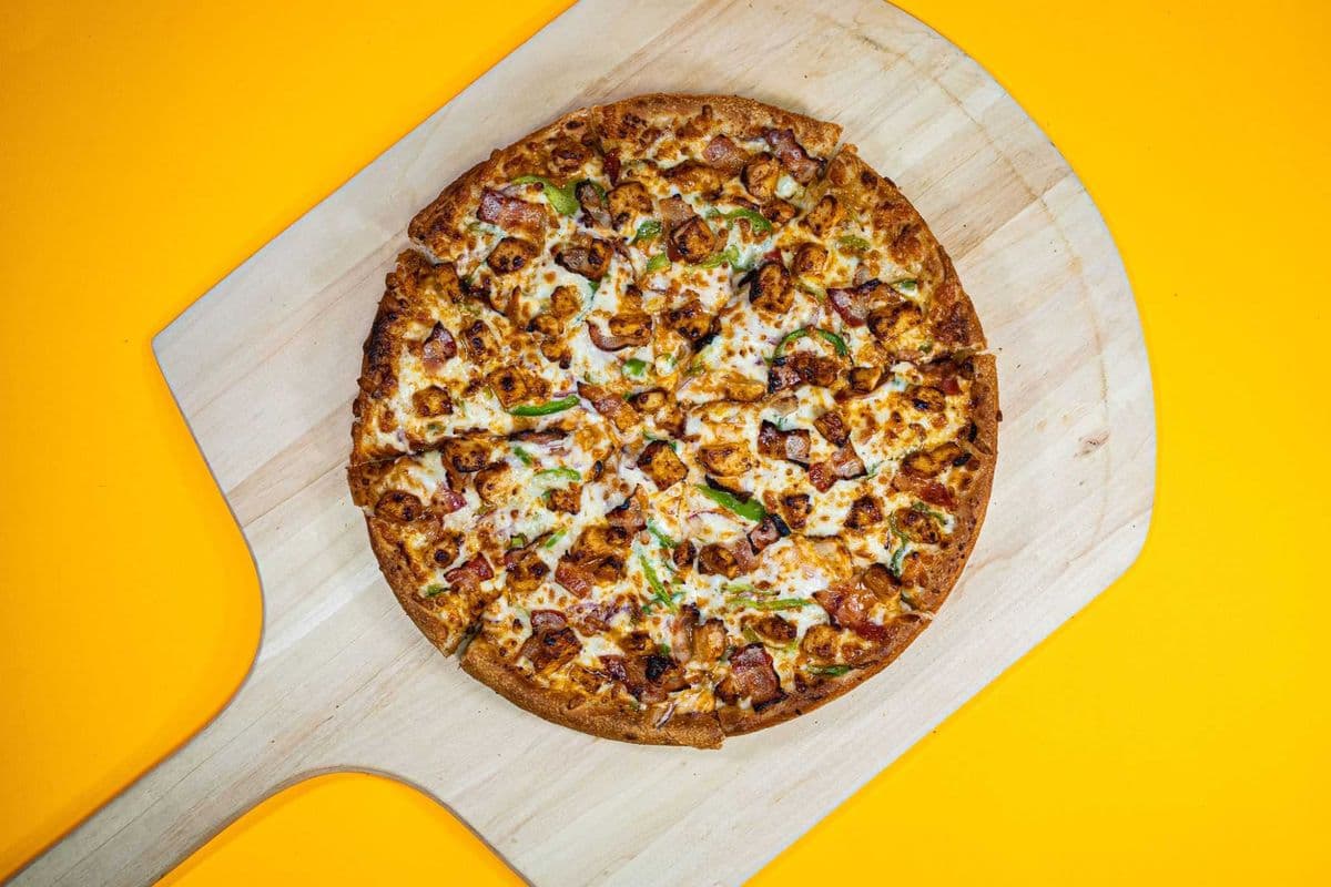 12" Medium Chipotle Chicken Bacon Pizza