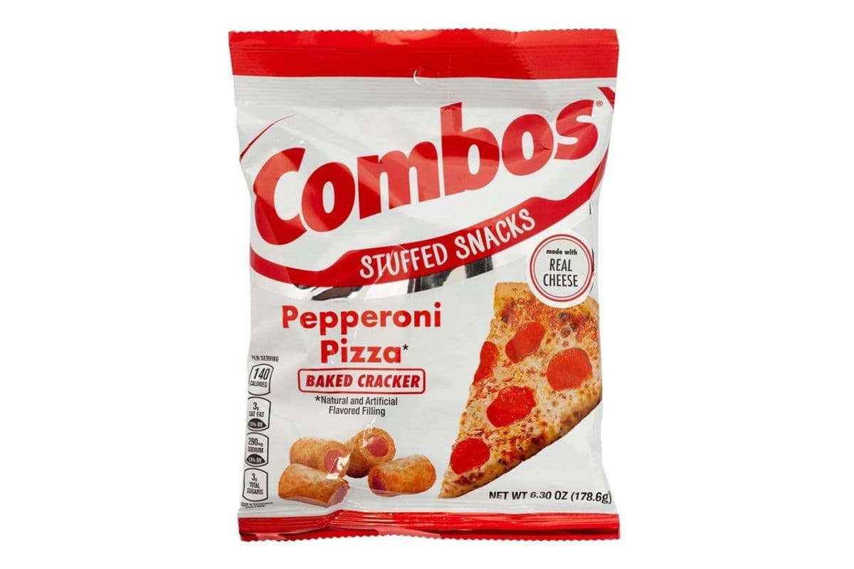 Combos Pepperoni Pizza Baked Cracker Stuffed Snacks (178.6 g)