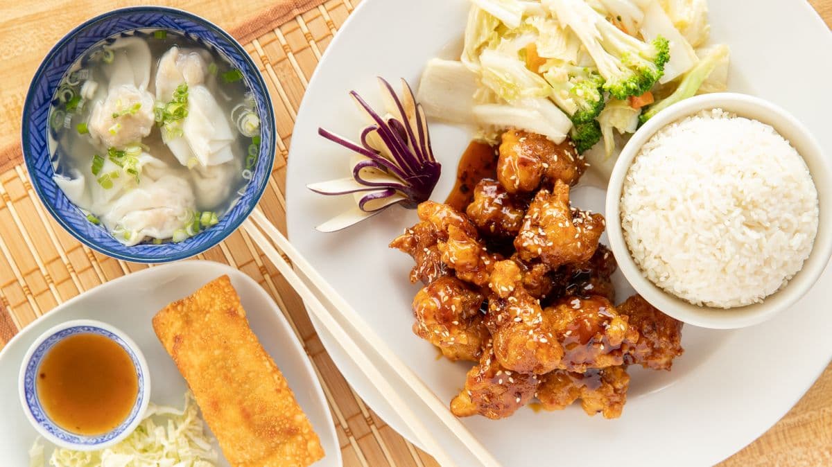 Spécial #1 - Poulet général tao / General Tao Chicken