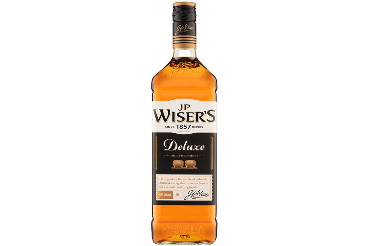 J.P Wisers Deluxe 750ml (1 x 750ml)