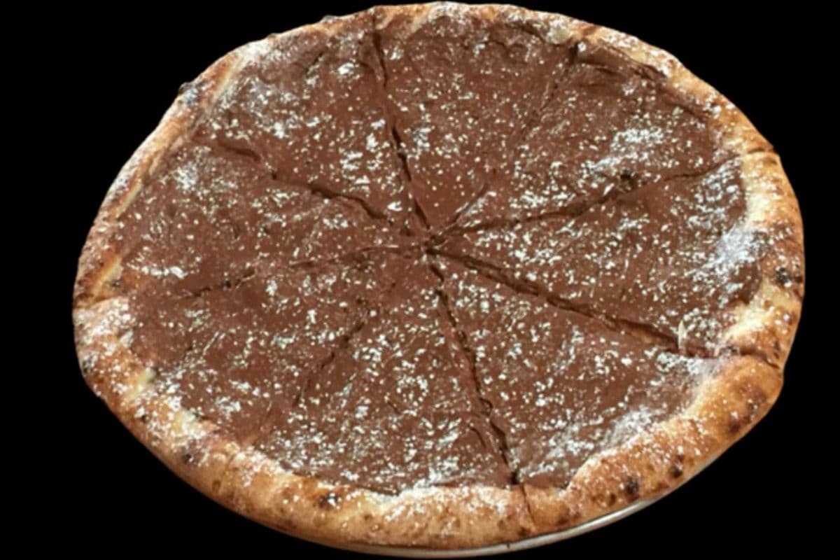 Nutella Pizza