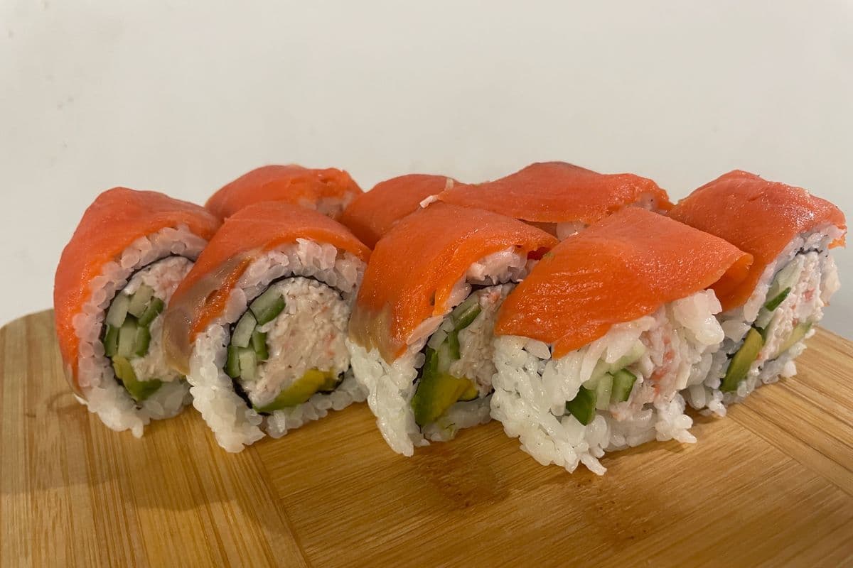 Smoked Salmon Roll