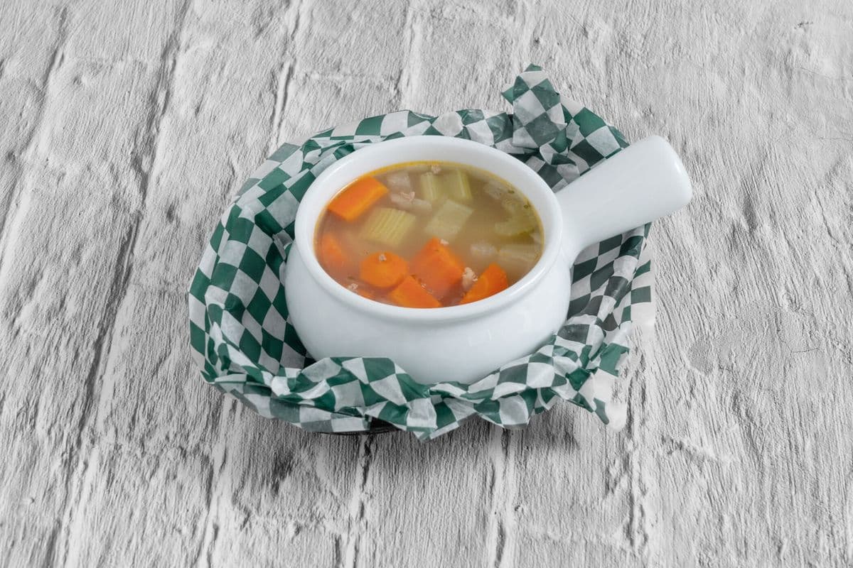 Chicken Noodle Soup (small 12oz) (12 oz)