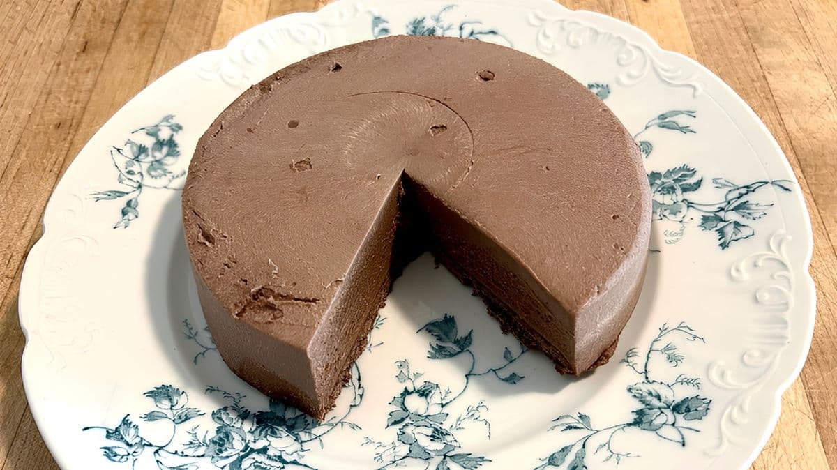 Chocolate New York Cheesecake (GF) (V)